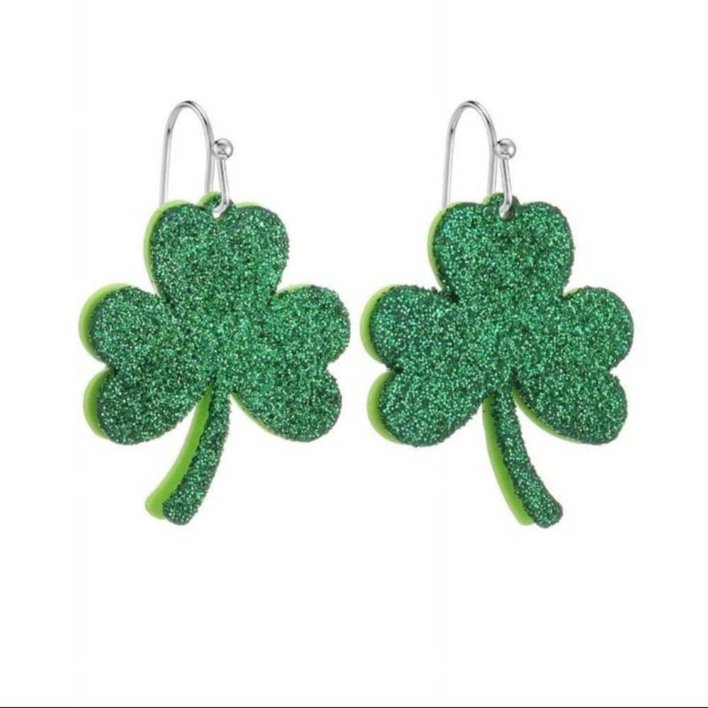St. Patrick's Day Green Layered Glittery Shamrock Fishhook Earrings NWT